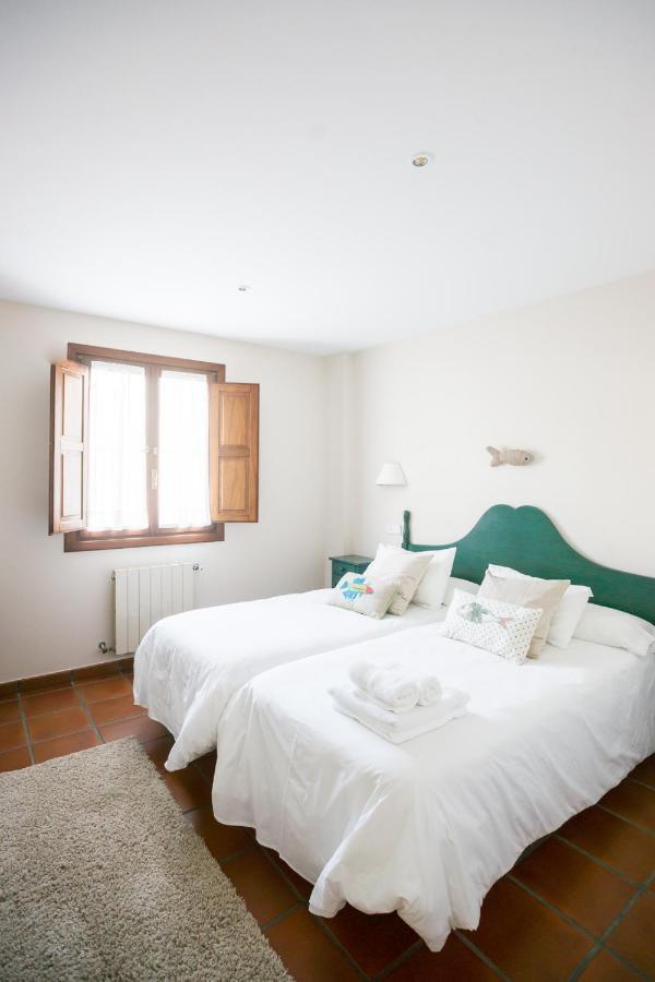 Hotel La Fuentona De Ruente Extérieur photo